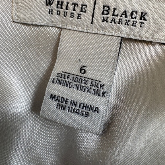 White House Black Market Romantic Silk Sleeveless Flowy Tank Top size Small - Picture 8 of 9